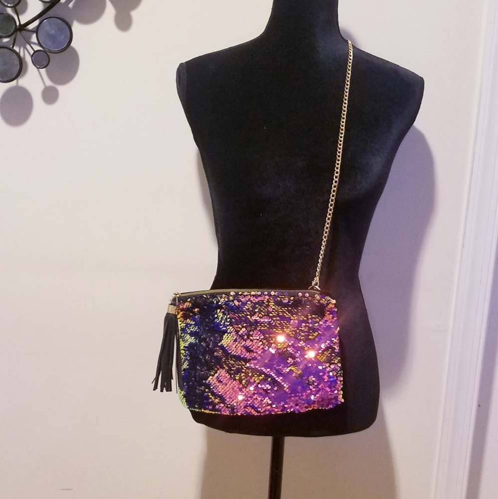 Iridescent shoulder chain  purse